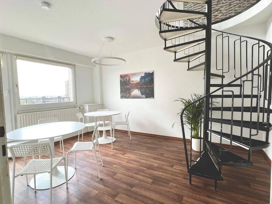 Maisonette Penthouse Laatzen - 5 Min To Messe Hannover Eksteriør bilde